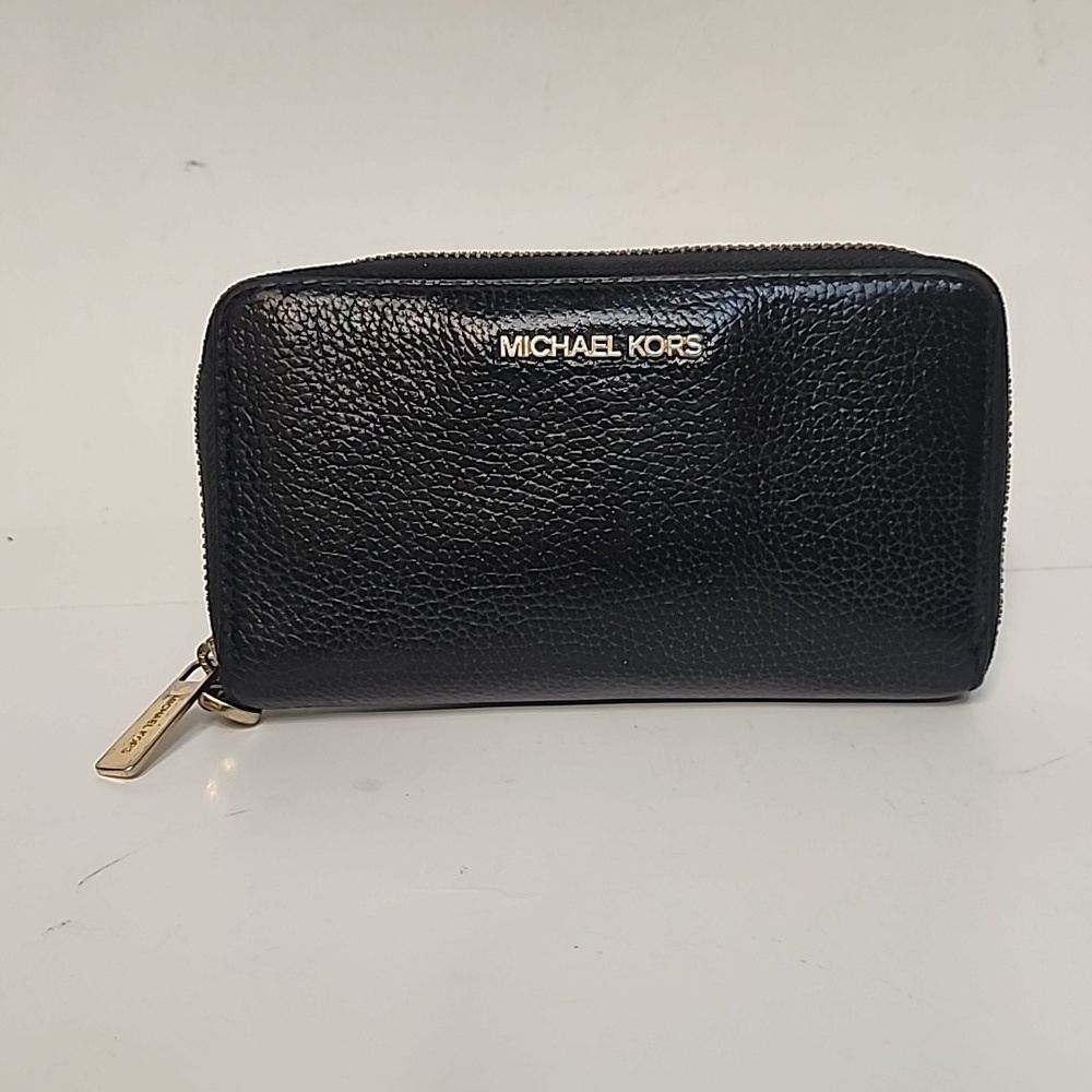 Michael Kors Saffiano Leather Continental Wallet in Black